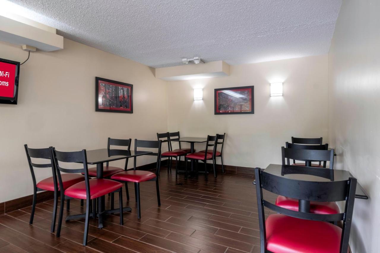 Red Roof Motel 2*